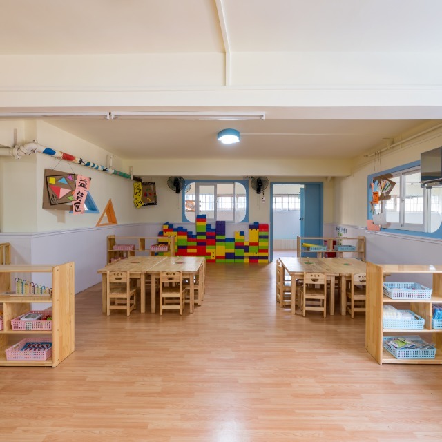 幼儿园安装石墨烯地暖采暖系统优点